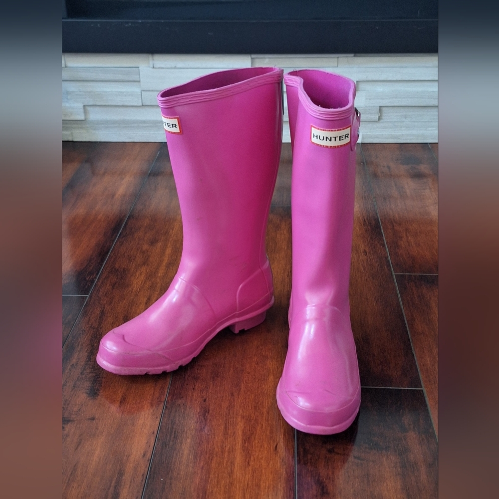 Hunter Fuchsia Waterproof Boots